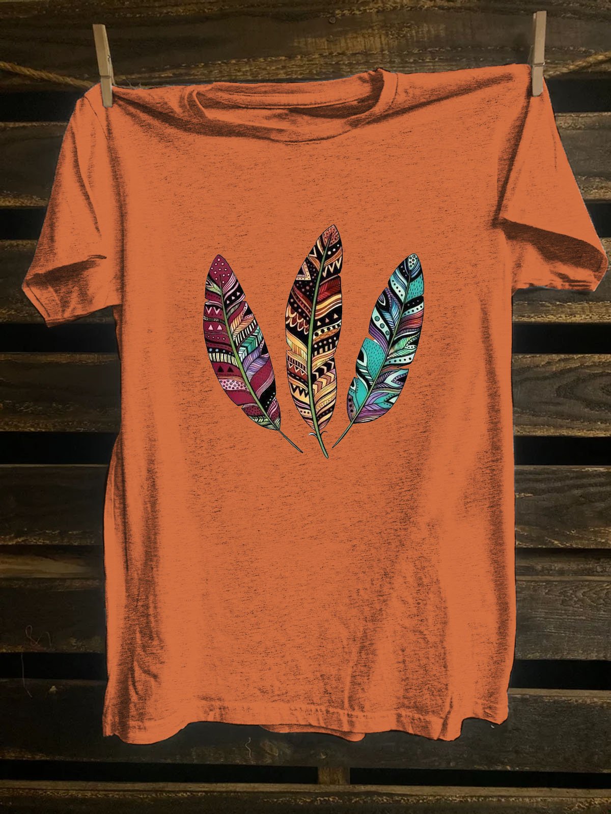 Western Style Feather Pattern T-Shirt