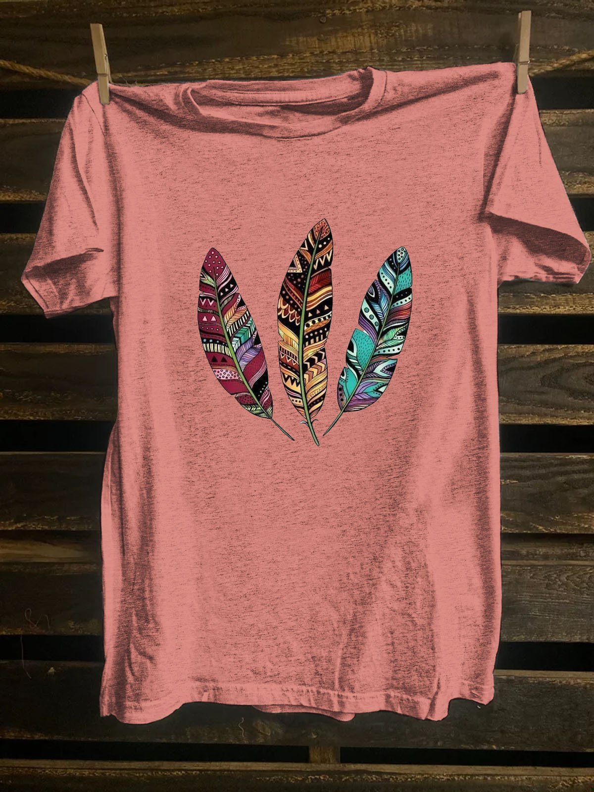 Western Style Feather Pattern T-Shirt