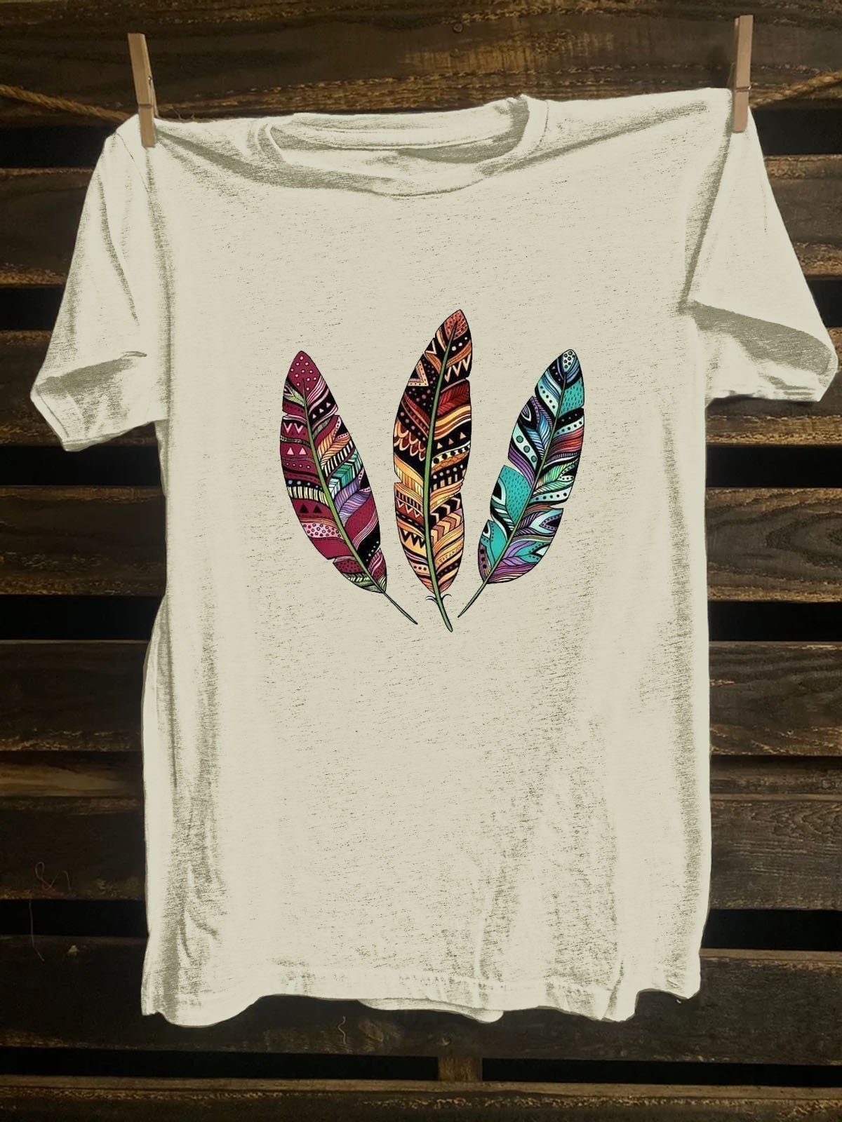 Western Style Feather Pattern T-Shirt